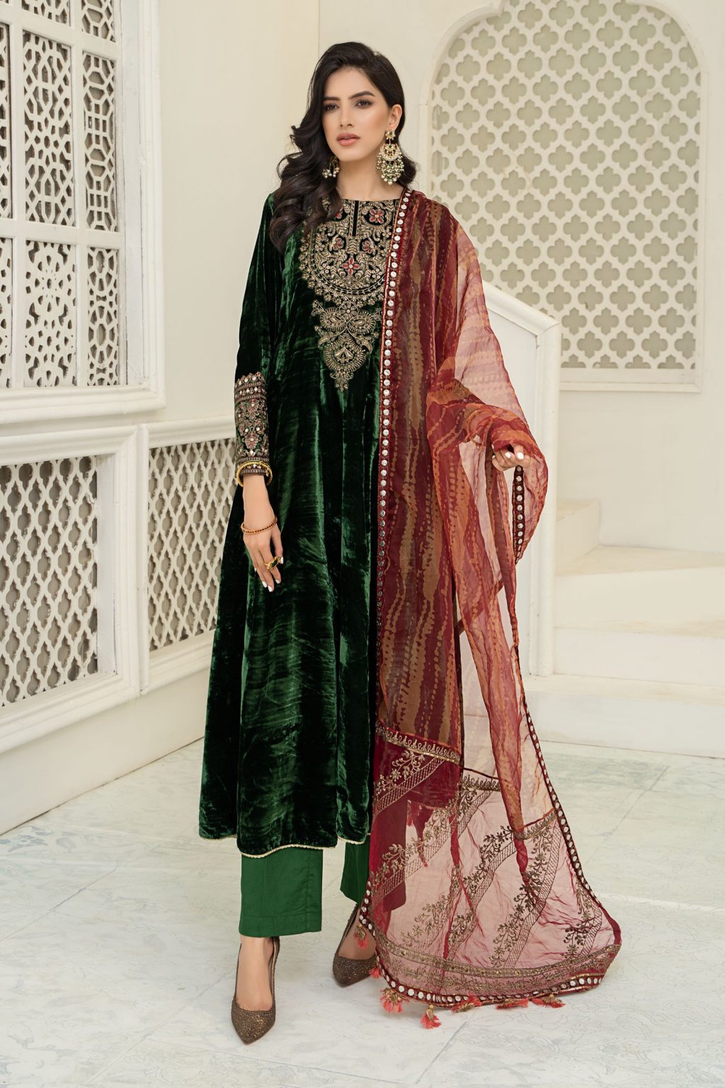 Maria.B Evening Wear Green Velvet Suit MBSF-W22-06GM - Imani Studio