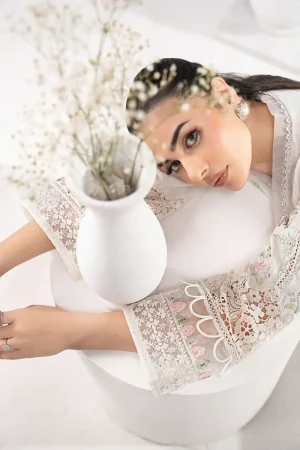 Maria.b Luxury Pret Off-White/Pink Printed &Amp; Embroidered Dobby Lawn Suit Mbdw-Ea26122Wp 15 Dw Ef26122Offwhitee Imanistudio.com