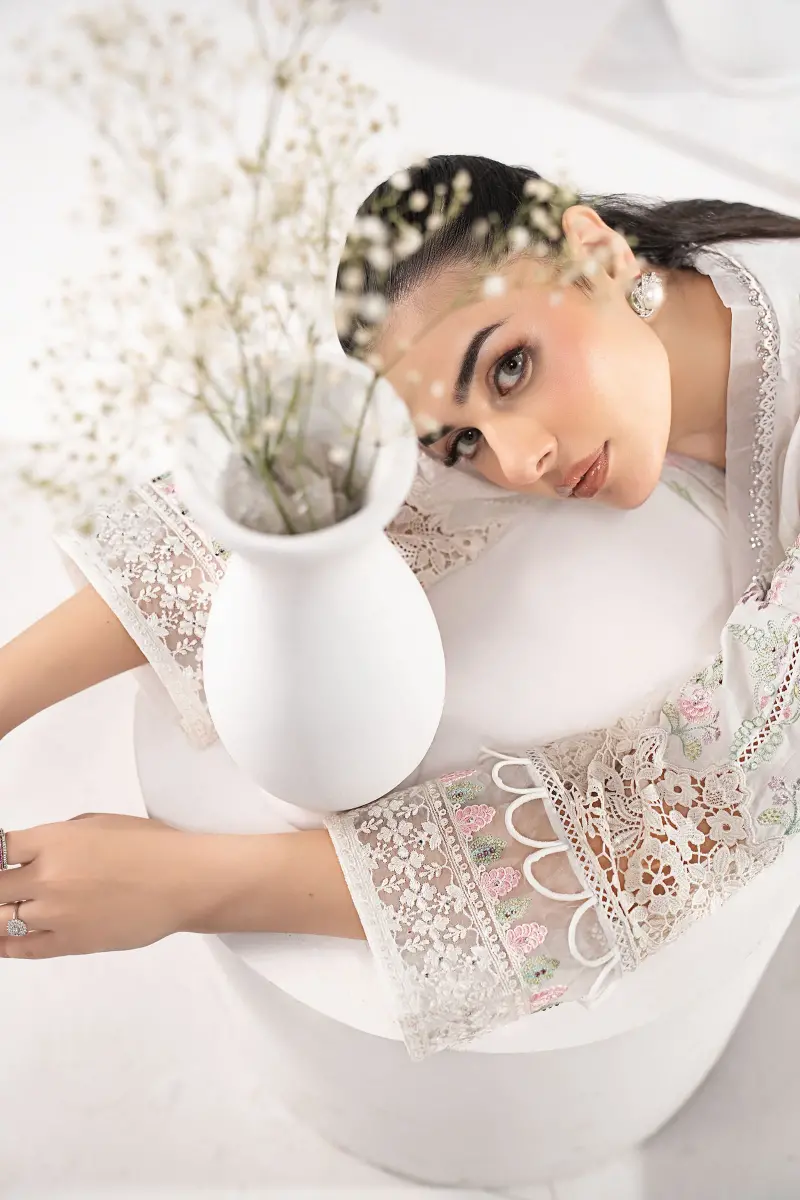Maria.b Luxury Pret Off-White/Pink Printed &Amp; Embroidered Dobby Lawn Suit Mbdw-Ea26122Wp 6 Maria.b Luxury Pret Off-White/Pink Printed &Amp; Embroidered Dobby Lawn Suit Mbdw-Ea26122Wp - Image 6