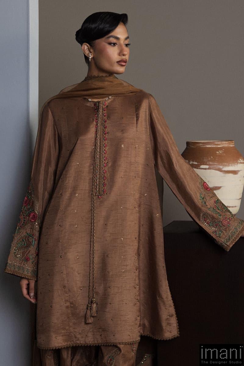3Pcs Zara Shahjahan Brown Korean Silk Kahvaan Suit Zszr-F0643Bk 2 3Pcs Zara Shahjahan Brown Korean Silk Kahvaan Suit Zszr-F0643Bk - Image 2