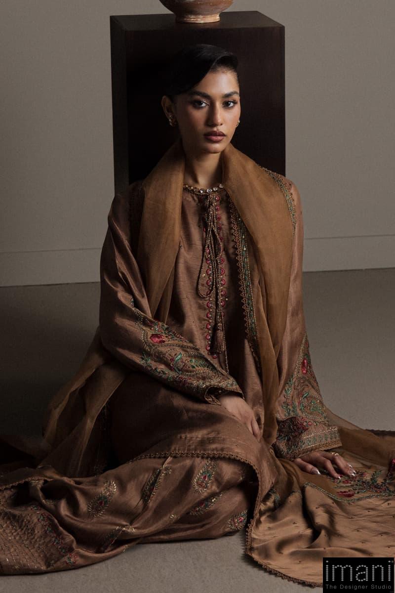 3Pcs Zara Shahjahan Brown Korean Silk Kahvaan Suit Zszr-F0643Bk 4 3Pcs Zara Shahjahan Brown Korean Silk Kahvaan Suit Zszr-F0643Bk - Image 4