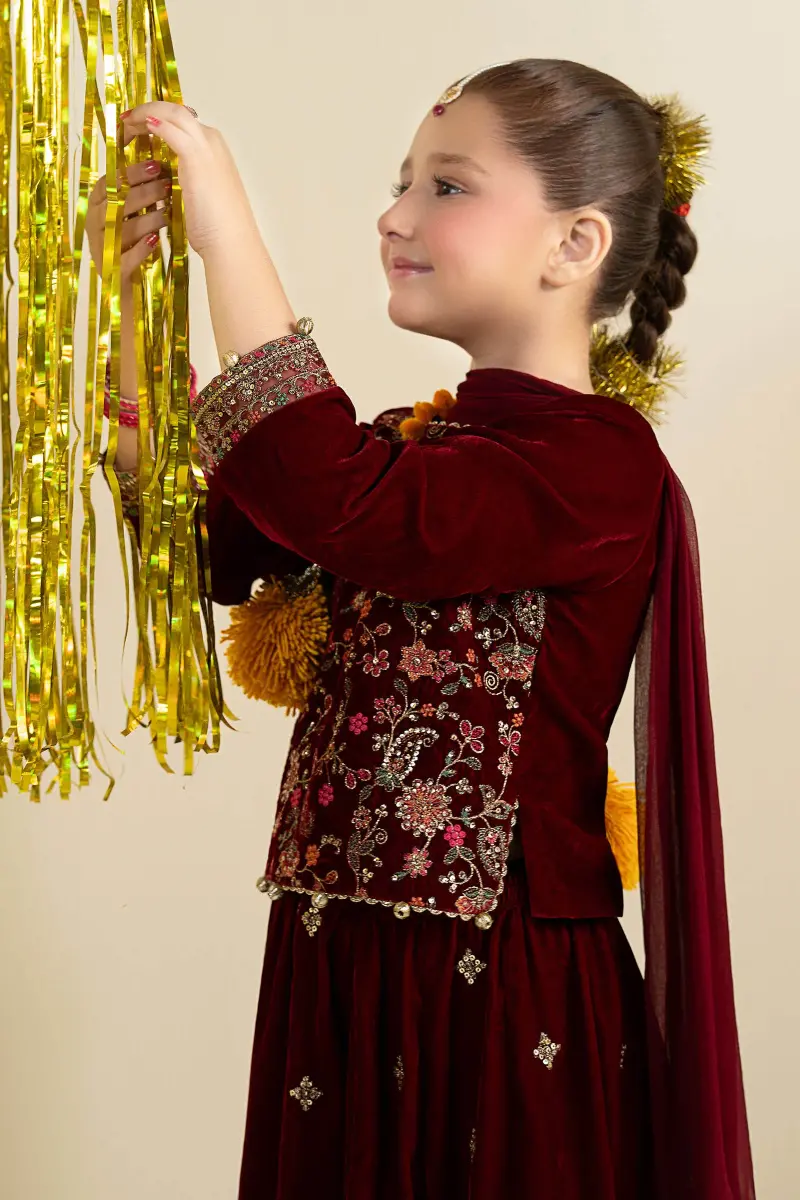 Maria.b 3 Piece Kids Maroon Embroidered Velvet Suit Mbks-Aw1628Mr 5 Maria.b 3 Piece Kids Maroon Embroidered Velvet Suit Mbks-Aw1628Mr - Image 5