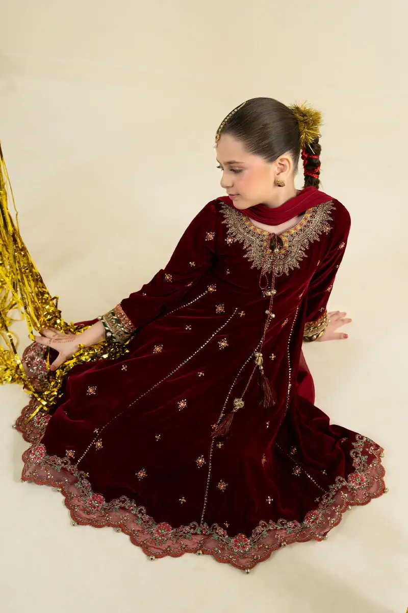 Maria.b 3 Piece Kids Maroon Embroidered Velvet Suit Mbks-Aw1632Mmn 5 Maria.b 3 Piece Kids Maroon Embroidered Velvet Suit Mbks-Aw1632Mmn - Image 5
